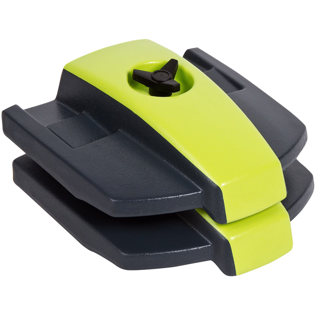WOLFF_Dummy_38535_weights Turbo_2025-08 Gros plan d'un élément en plastique texturé de couleur gris foncé, probablement une pièce d'outil ou de serrage, avec une bande supérieure jaune-lime brillante et un petit bouton de réglage noir à trois branches logé dans une cavité circulaire peu profonde ; on distingue des sections superposées et des contours moulés mettant en valeur la texture de la surface et le contraste entre le gris mat et le jaune brillant.